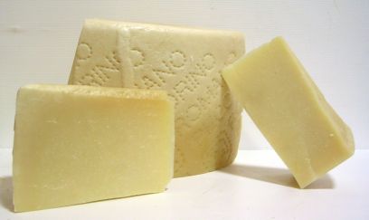 Risultati immagini per pecorino romano doc